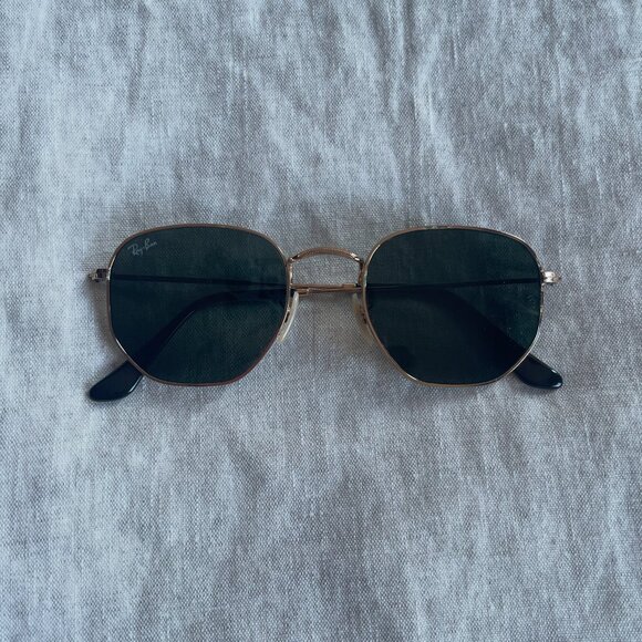 Ray-Ban Sunglasses - Picture 1 of 6